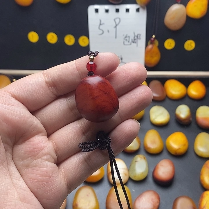 李***，和田玉（糖玉）未镶嵌珠宝半成品