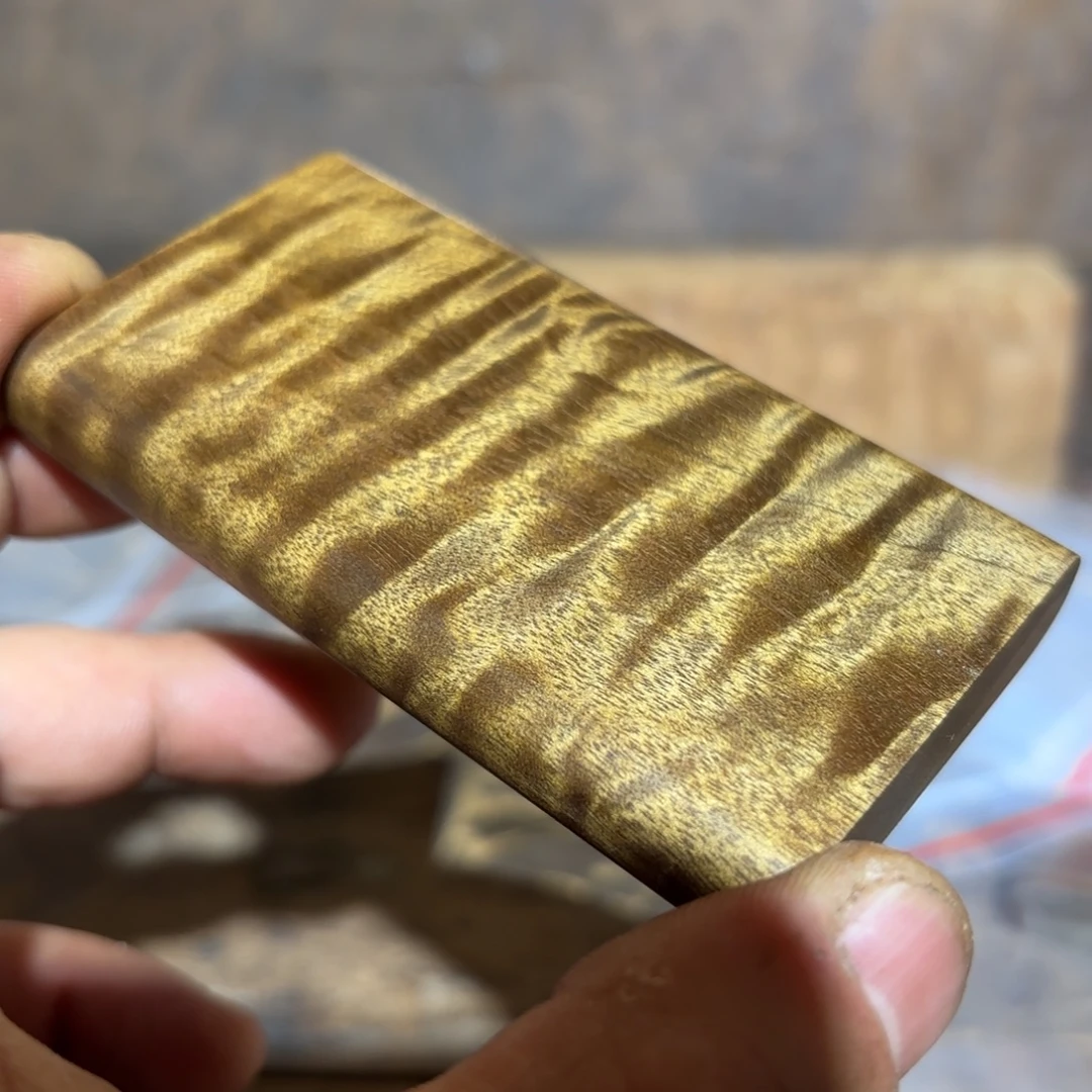 丽***雕金丝楠木无事牌材料