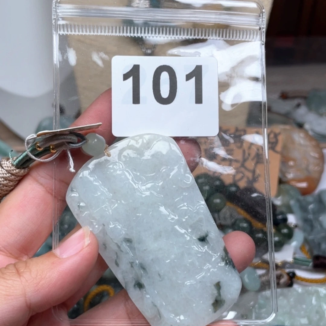 【闪购商品】翡翠颈饰未镶嵌紫**主翡翠