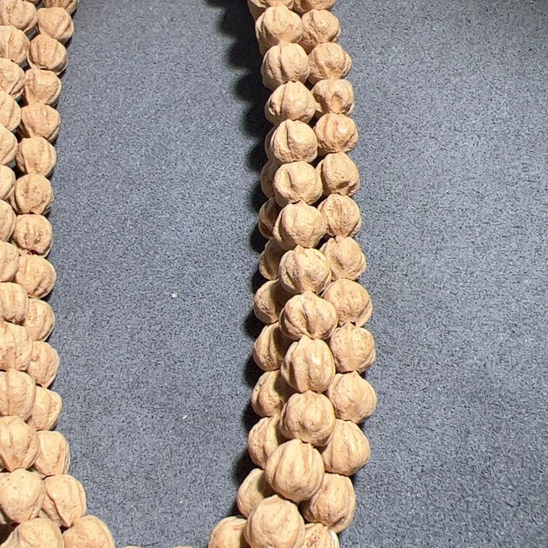 柏香籽/百香籽吊坠耋***人莲花