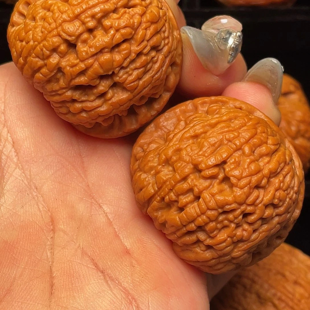 文玩核桃把件秦岭山脉核桃