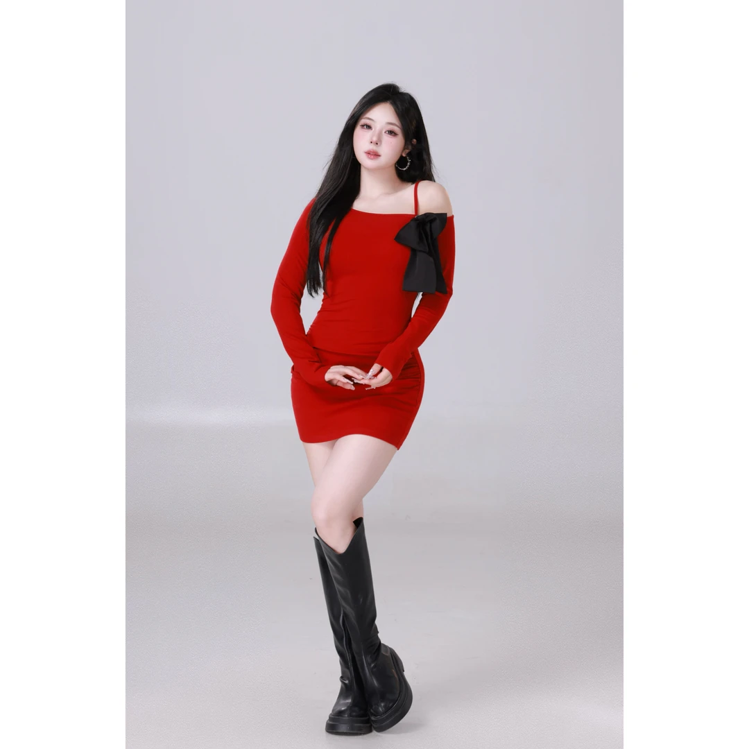 MengFairy清清【莓莓奶冻】纯欲设计感一字肩收腰连衣裙4242M套&装