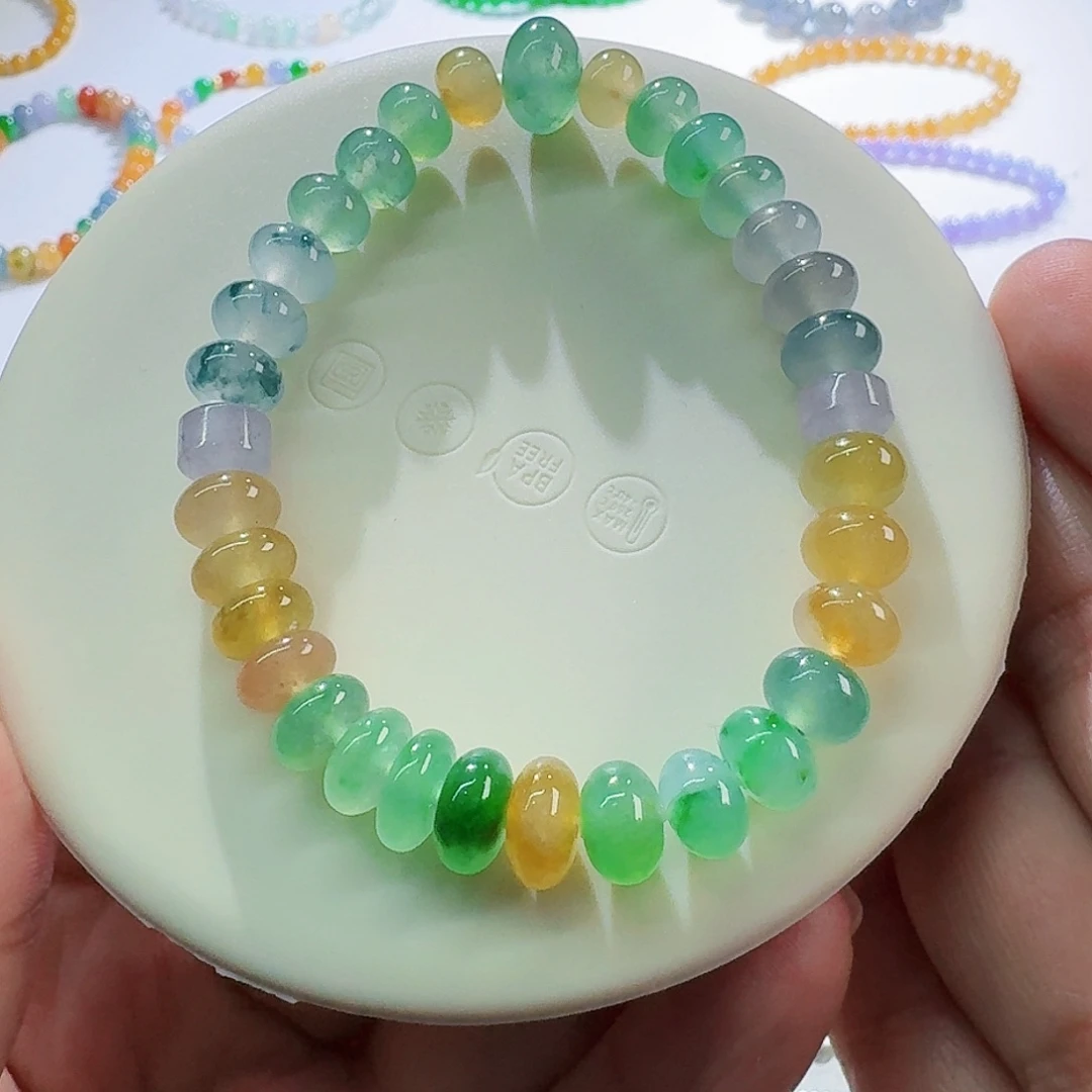 翡翠颈饰未镶嵌裸石