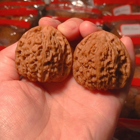 文玩核桃把件南疆石40