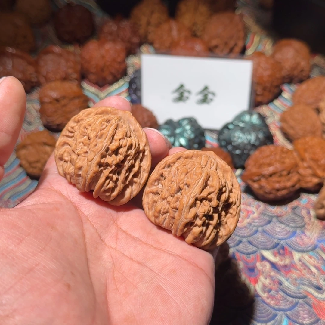 把件核桃652蓟县楼，尺寸43 40 39