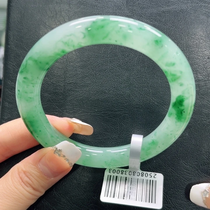 石英质玉（非洲翠）未镶嵌手镯