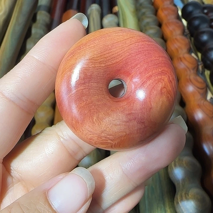 血柏平安扣一个个