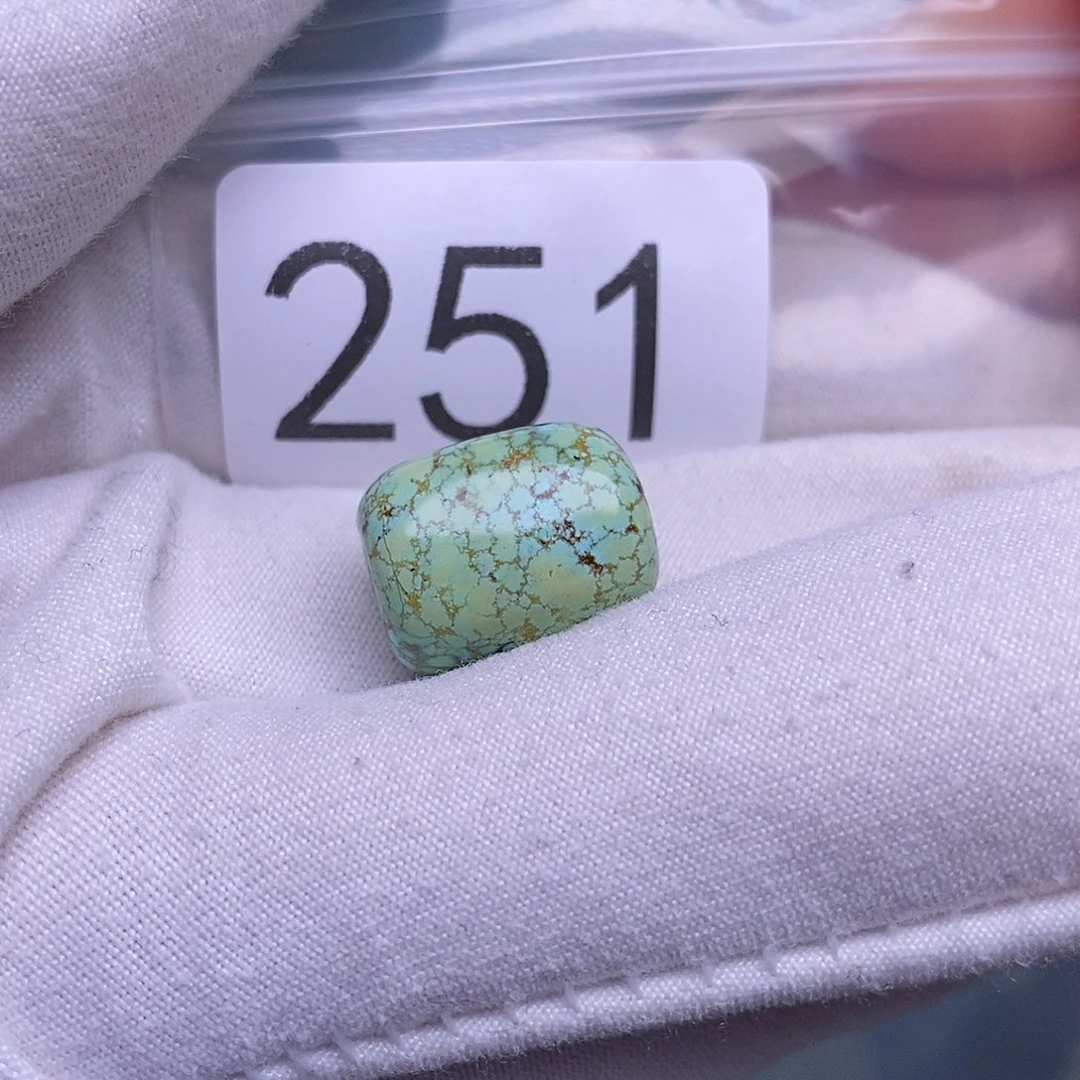 绿松石未镶嵌珠宝半成品