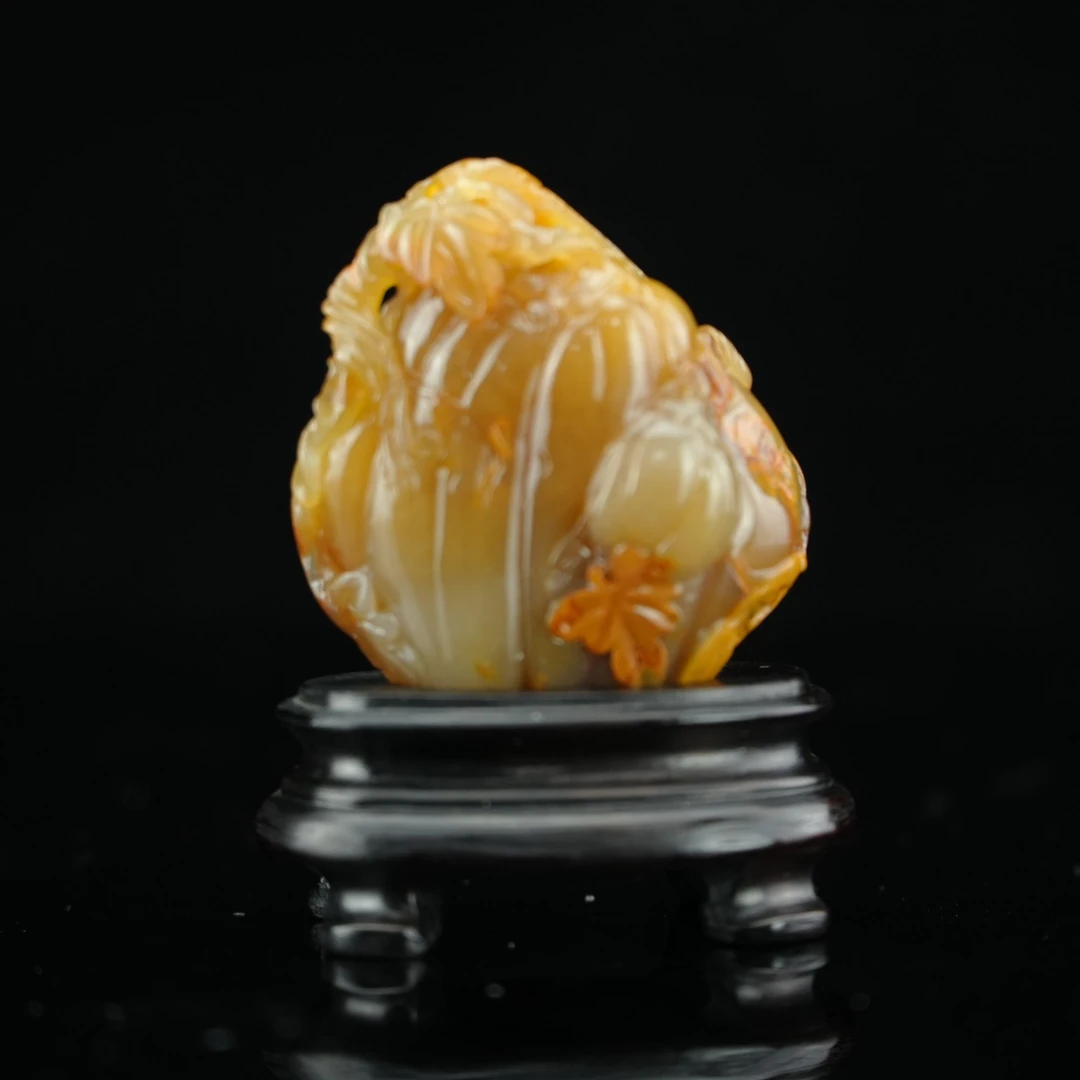 田黄  一鸣惊人 /盛和 TW2300 35.1g