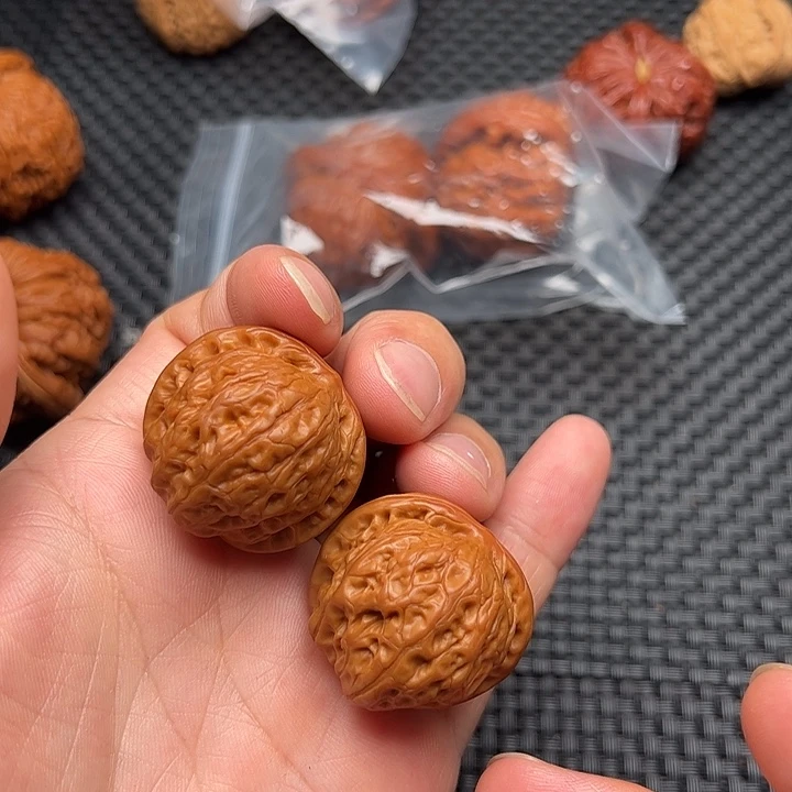 文玩核桃把件匪**转乾隆磨