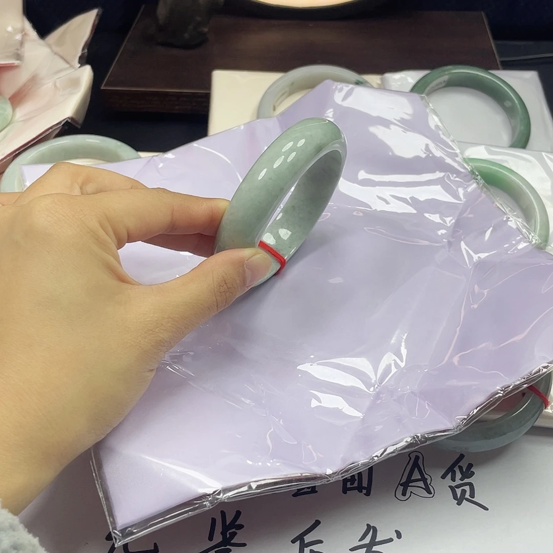 未镶嵌手镯翡翠早班