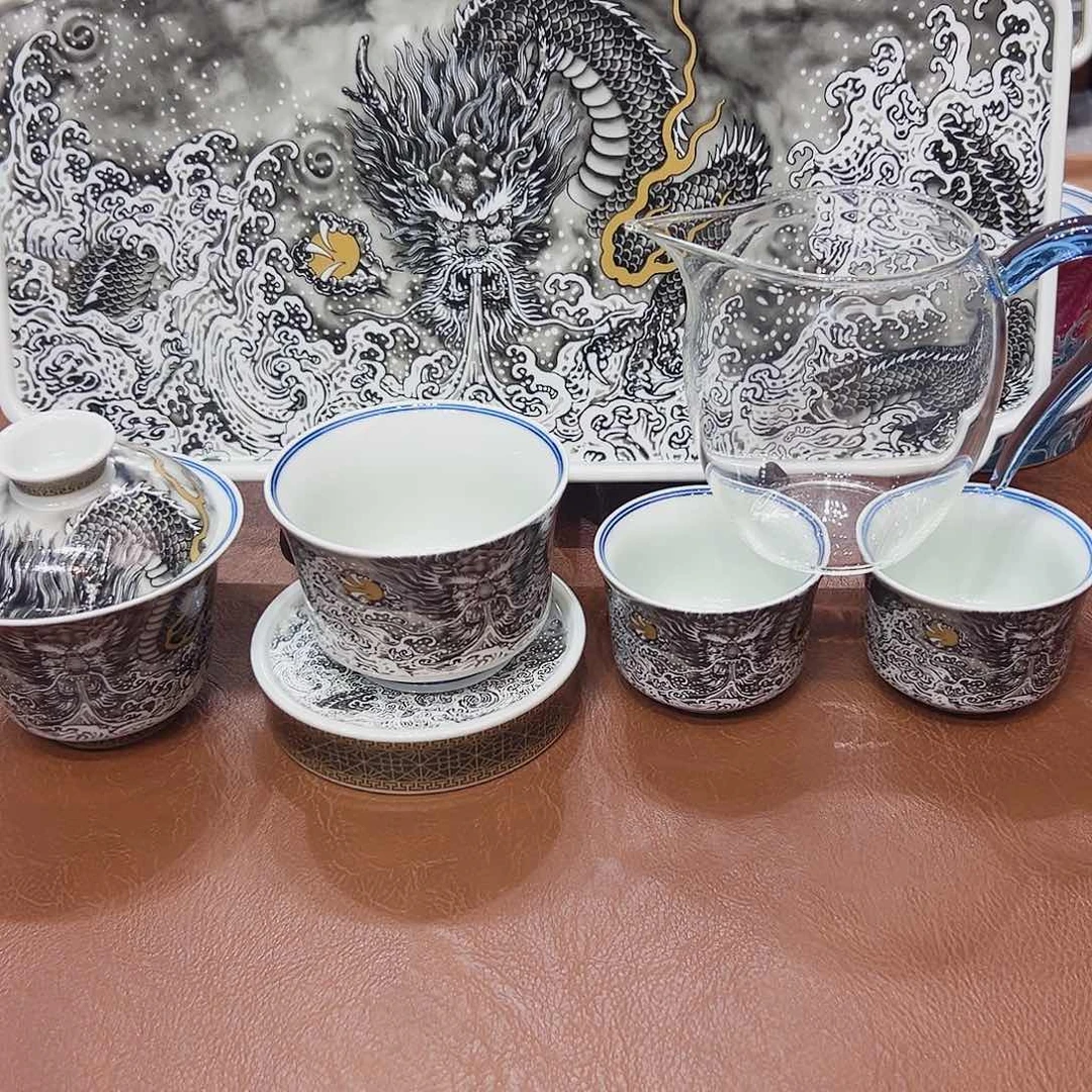 摆件热知识热得都在发抖