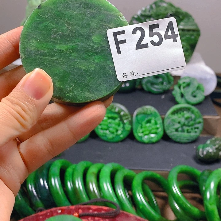 未镶嵌和田玉珠宝半成品