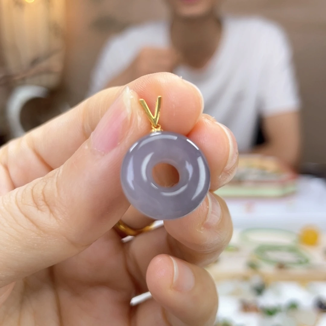 和田玉18K金镶嵌颈饰直径15.5