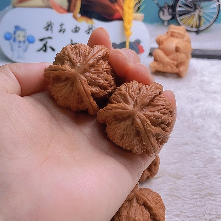 把件文玩核桃大*叔三棱