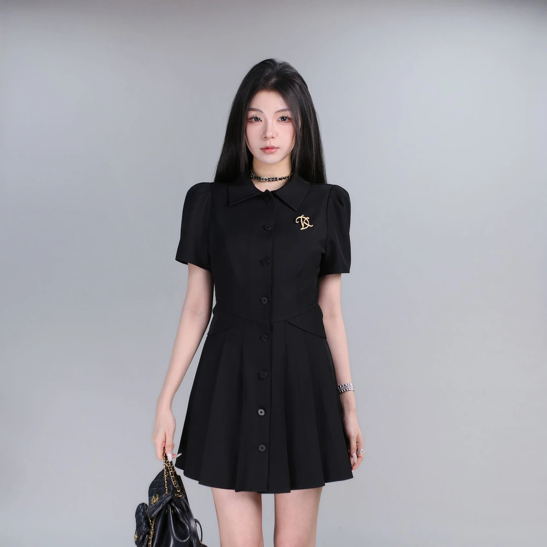 现货【解密身材】夏季法式千金翻领单排扣微收腰气质显瘦女连衣裙