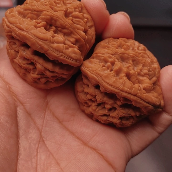 ****哥核桃虎头王45尺核桃