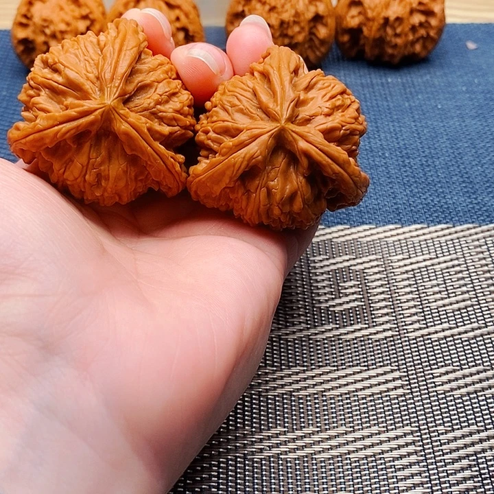 五***缘吊坠文玩核桃三棱