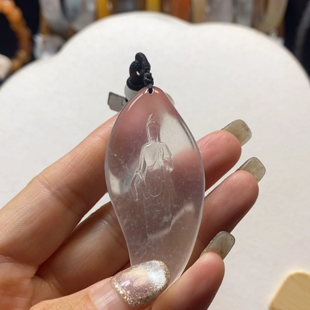 石英质玉未镶嵌颈饰