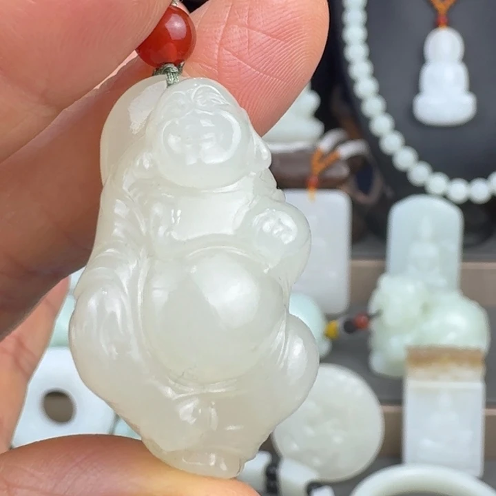 和田玉未镶嵌颈饰