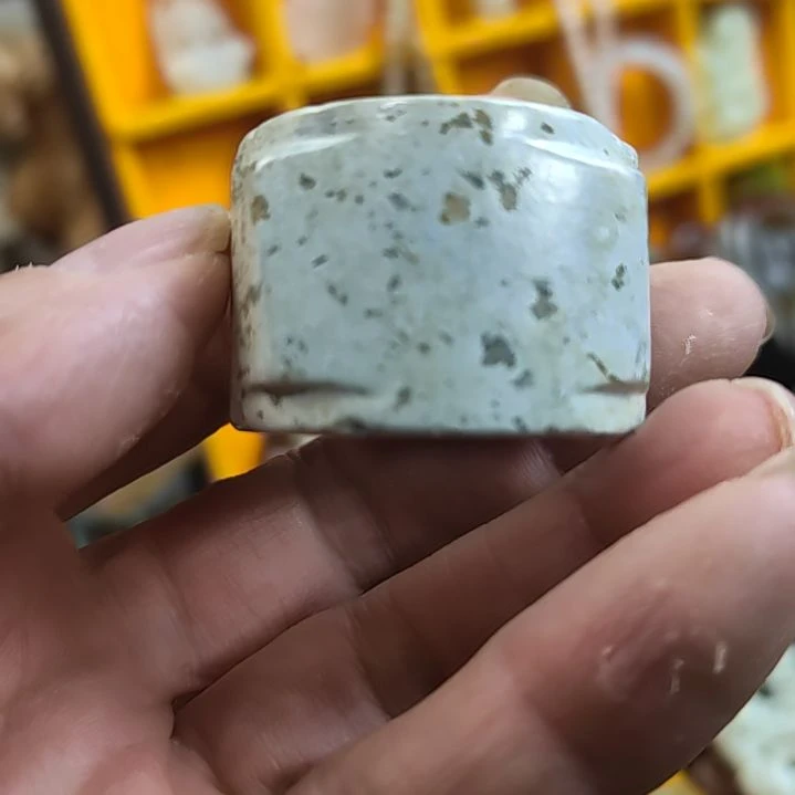 和田玉（糖玉）未镶嵌挂件