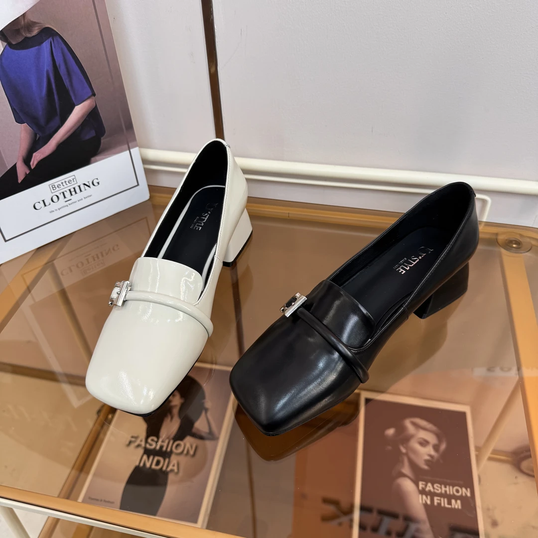 广州轻奢女鞋4CM/(东）2025法式百搭气质时尚休闲低跟单鞋D25716