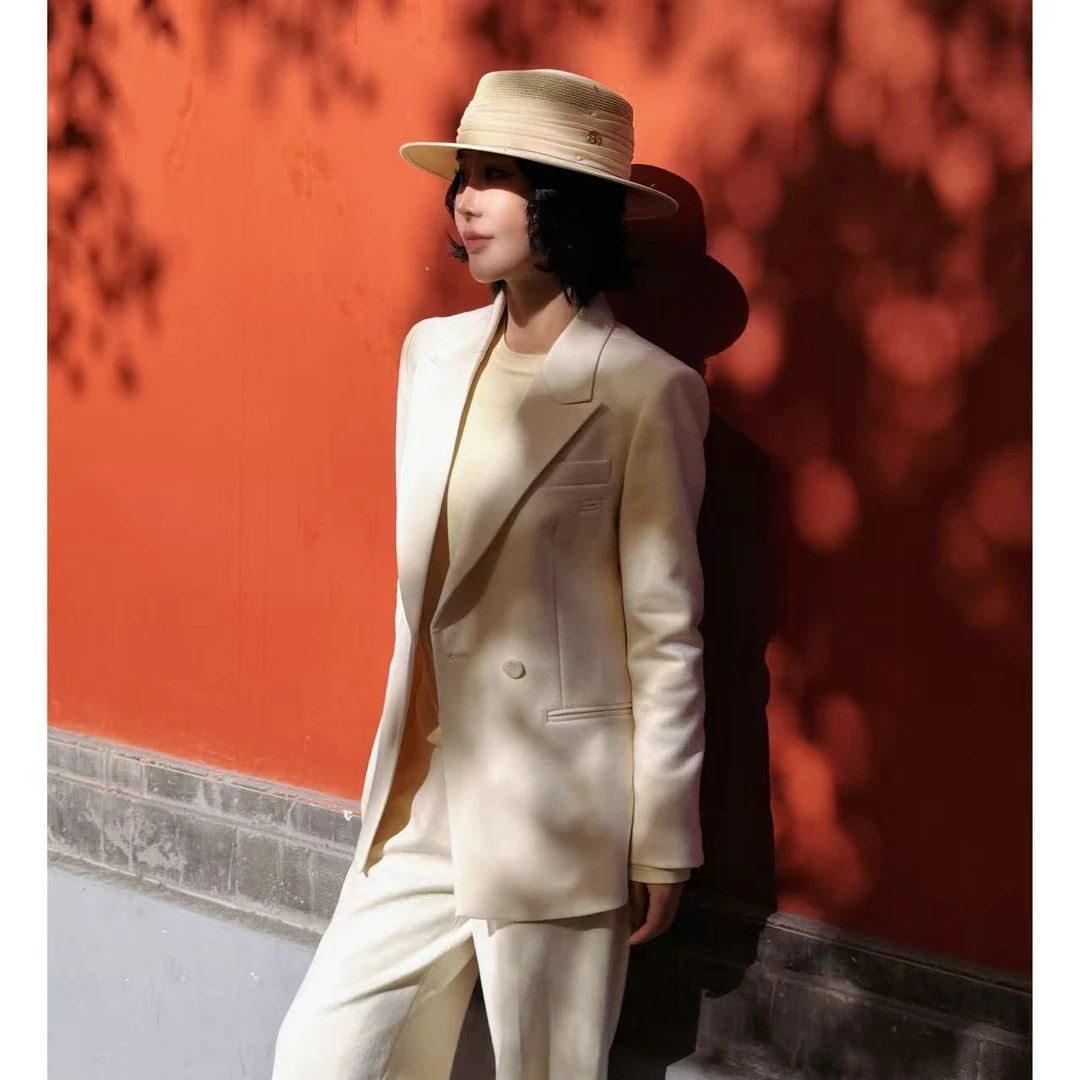时尚西服上衣轻职风名媛常规款网红长袖宽松型西装纯色
