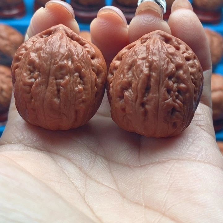 核桃精品文玩核桃手捻化化岗石