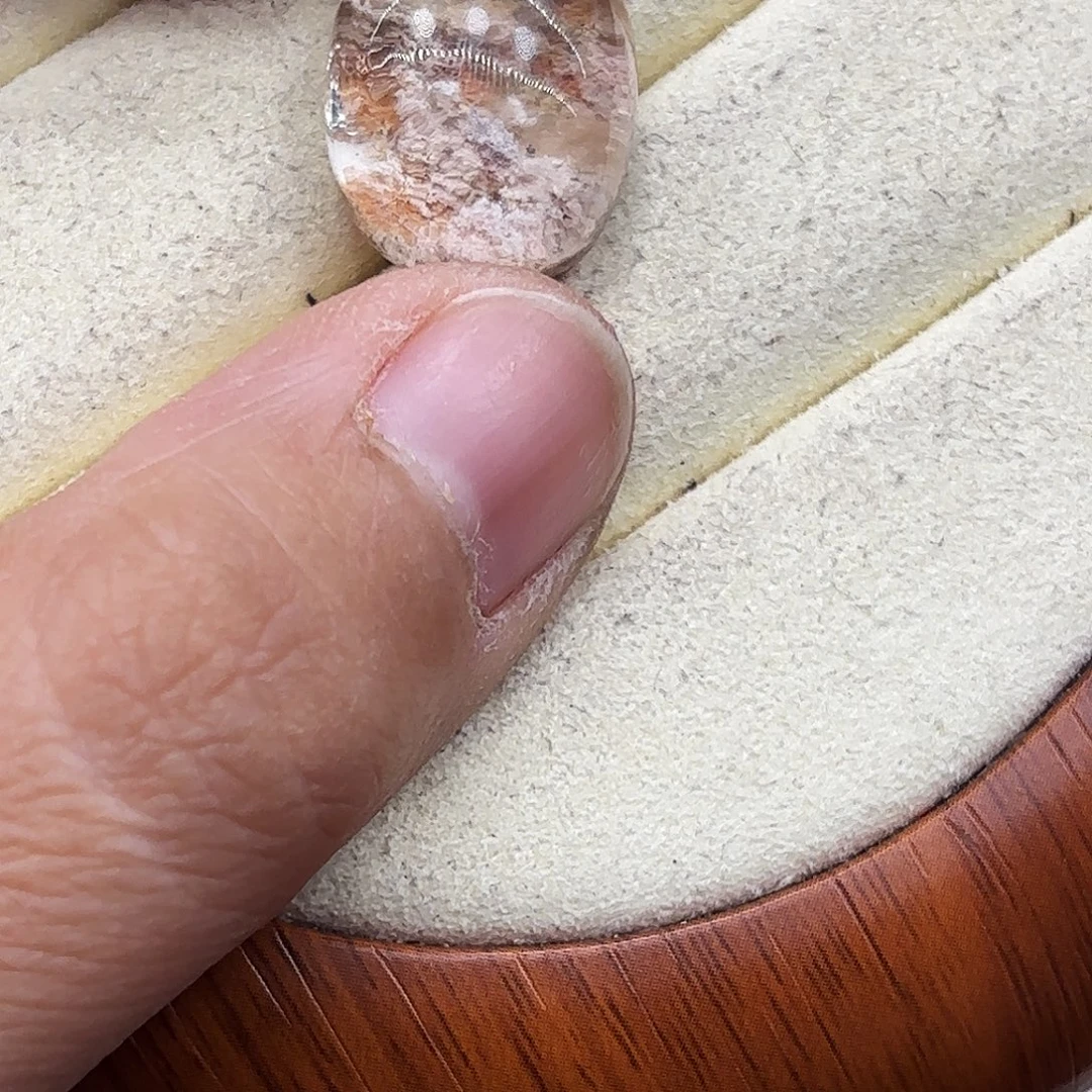 迫***待水晶未镶嵌颈饰水晶