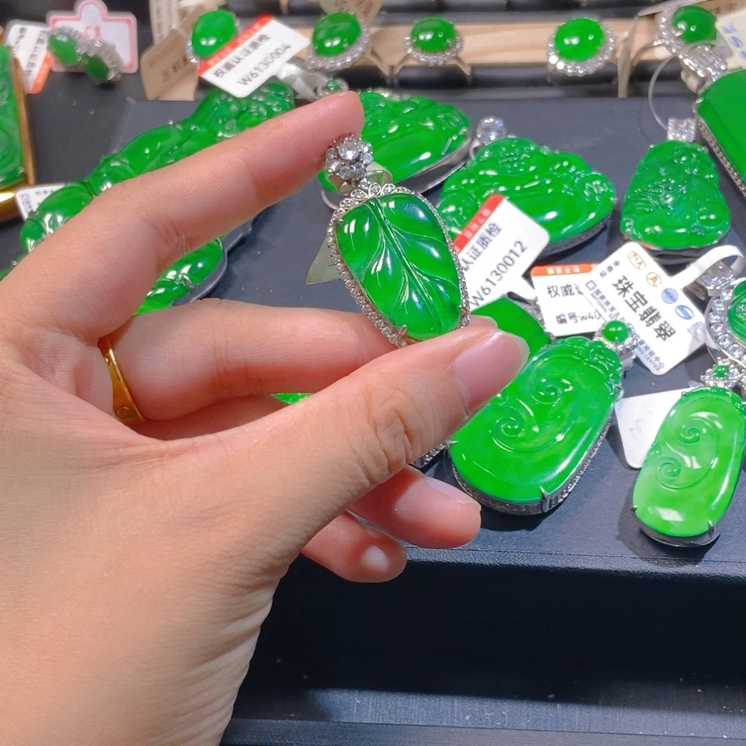 吊坠(不含链)银S925镶嵌翡翠