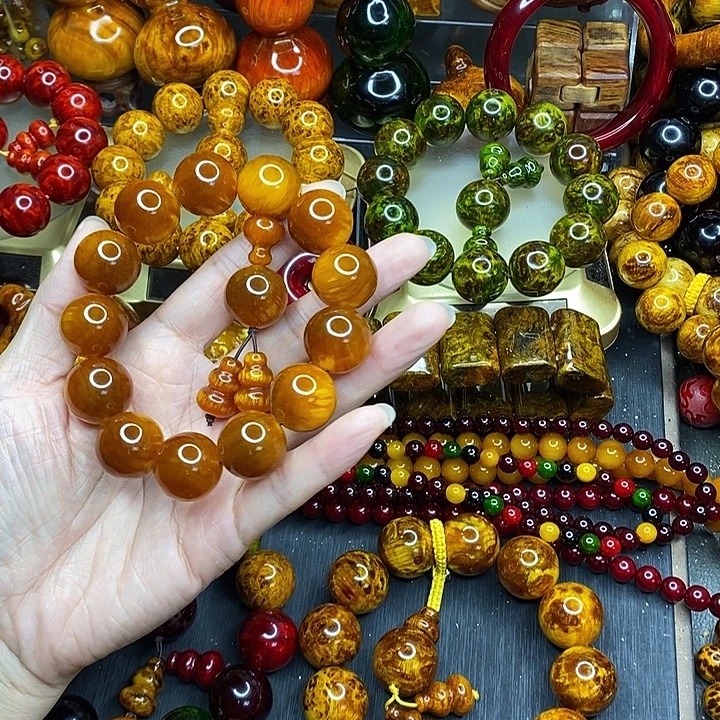 松木琥珀木文玩手串