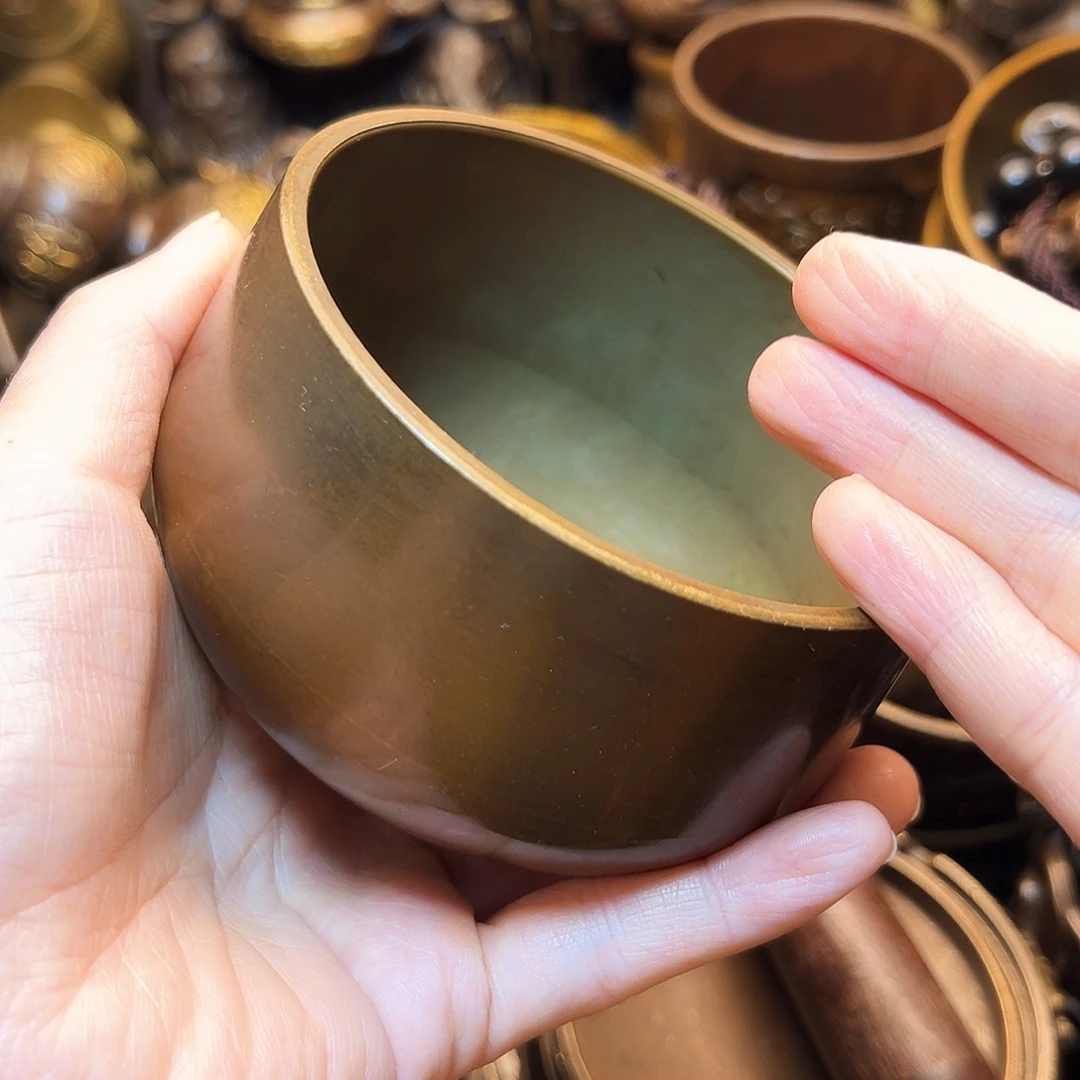 精美铜器工艺品等