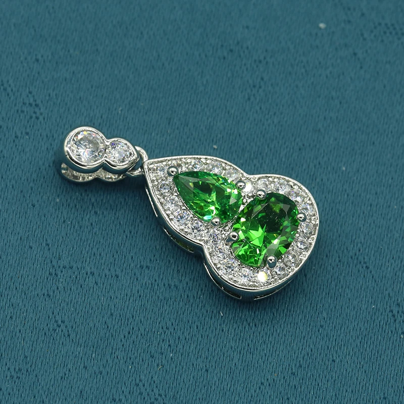 【高级定制】收藏级轻奢时尚设计吊坠L700