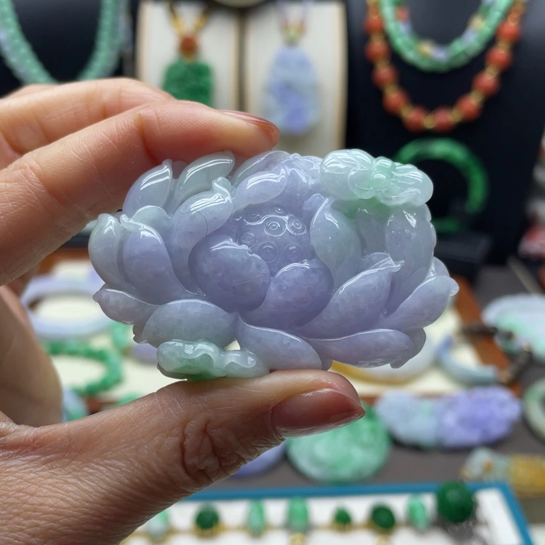 翡翠未镶嵌颈饰翡翠花