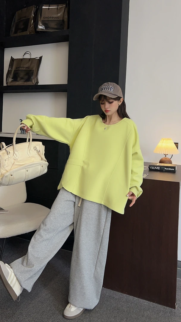 2025新款侧面抽绳设计款极简风慵懒欧韩显瘦圆领卫衣开叉高端个性