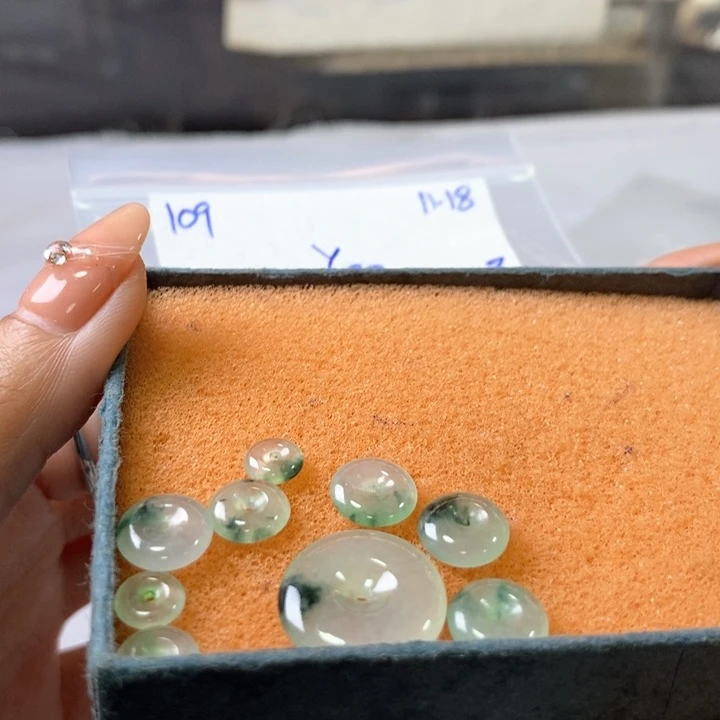 夏***醒定制翡翠未镶嵌不退