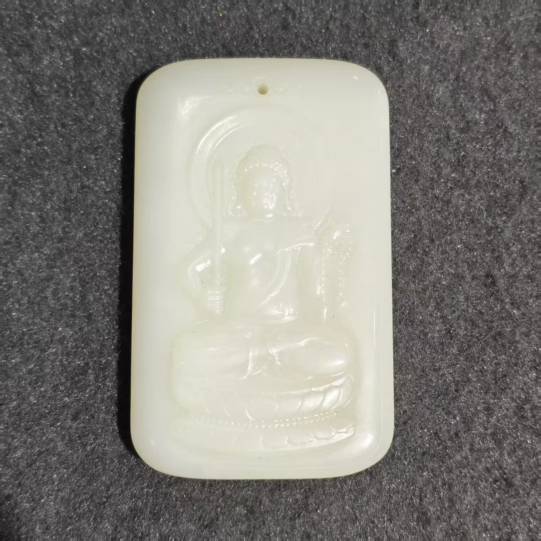 .. 《闪购商品》和田玉羊脂观音牌 持剑