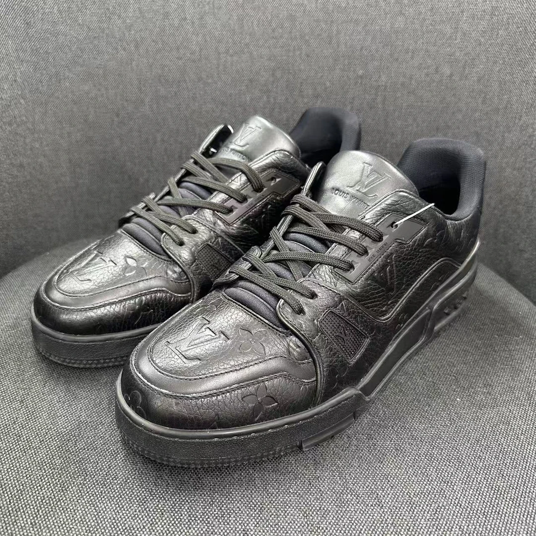 99新 LouisVuitton/路易威登 孤品特惠！黑色老花压印trainer奢鞋