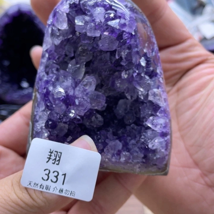 未镶嵌水晶大型摆件（非配饰）
