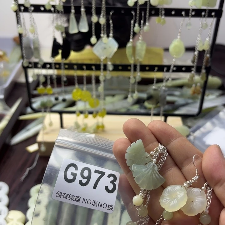 蛇纹石玉发饰合金随****二