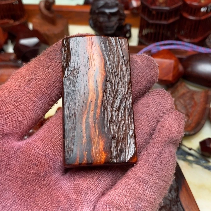 石***头檀香紫檀（小叶紫檀）