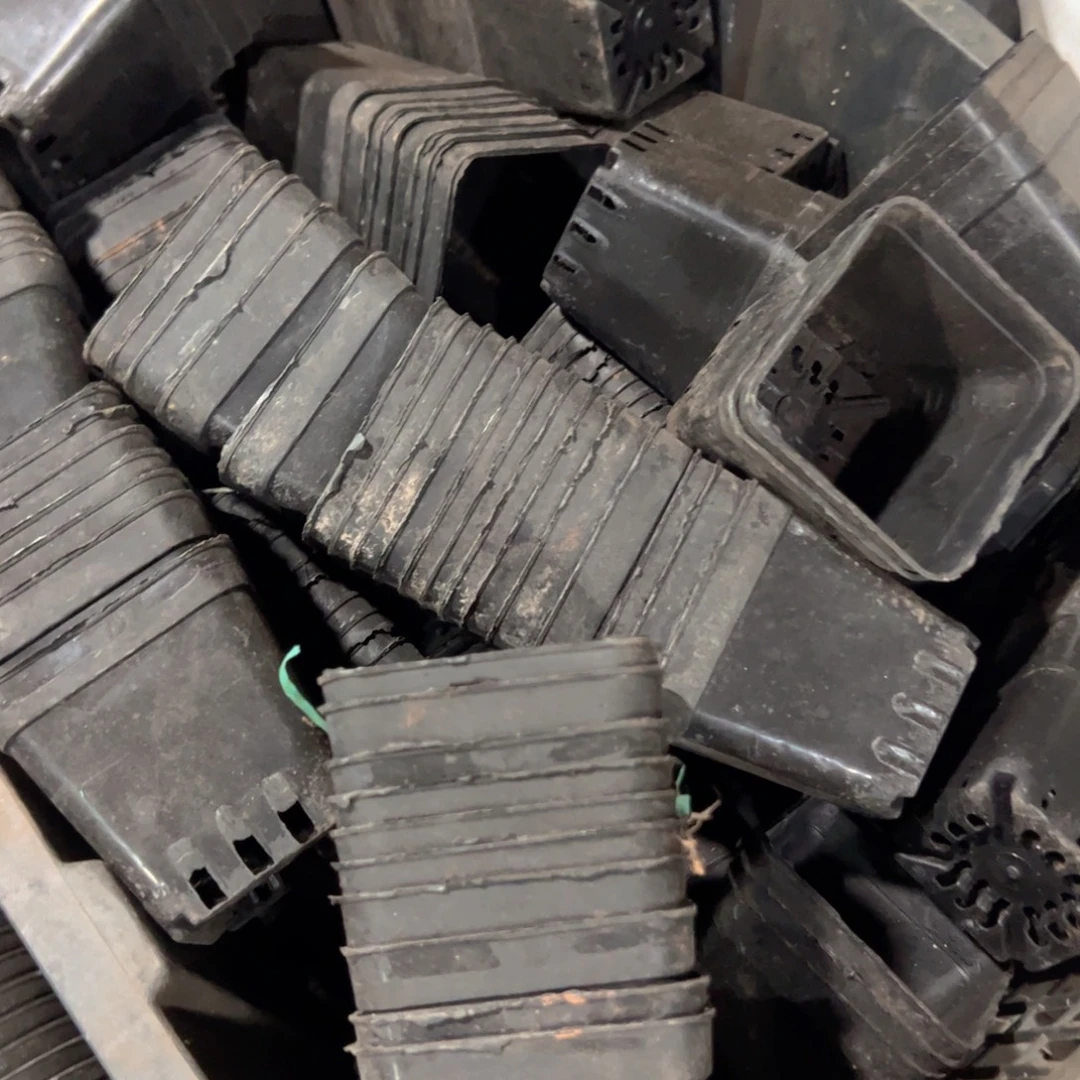 黑色小七方盆6-7口径 150个