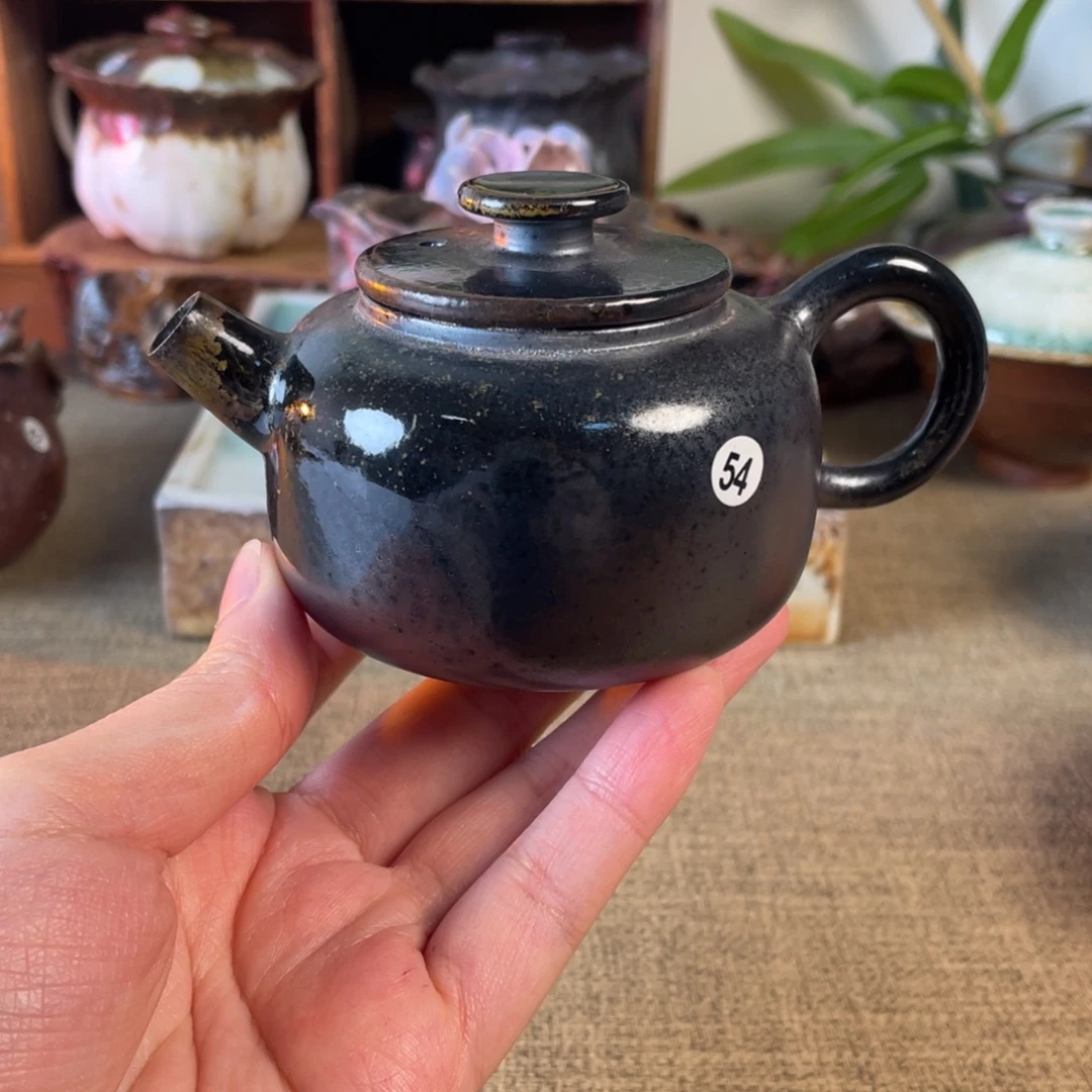 乌金壶。  柴烧。 54号