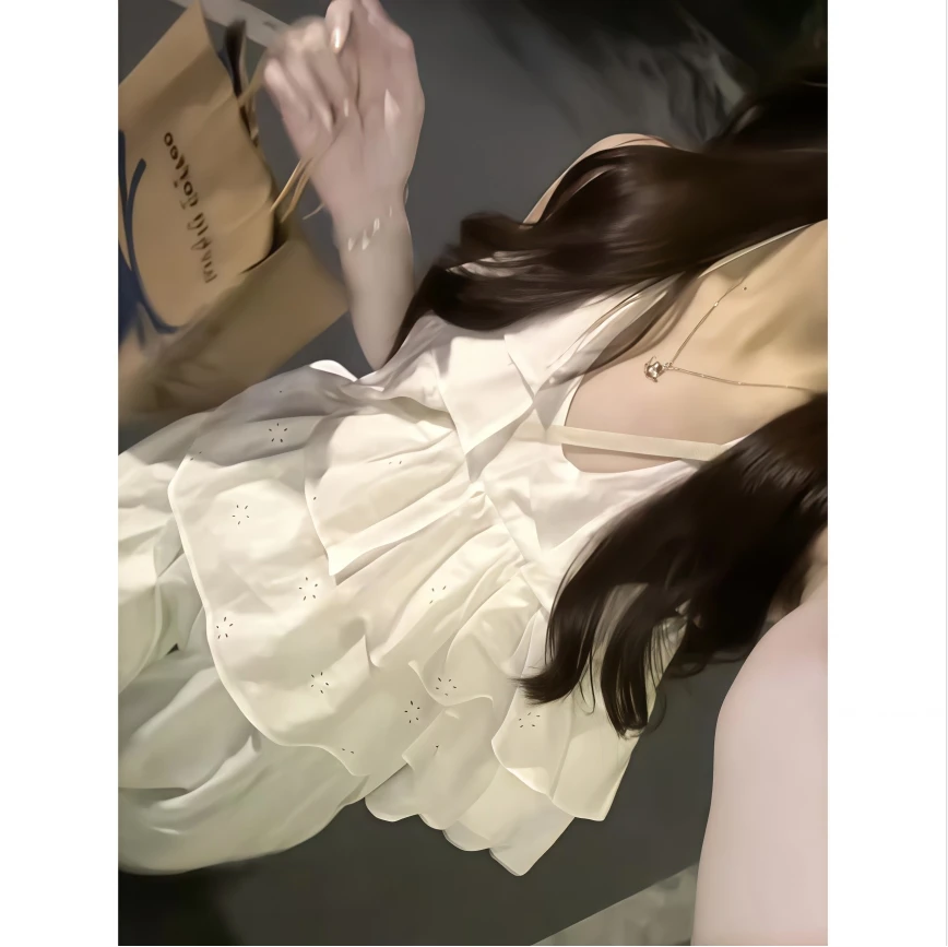 韩系别致小众不撞款洋气时髦休闲复古上衣高级感白色挂脖衬衫女夏