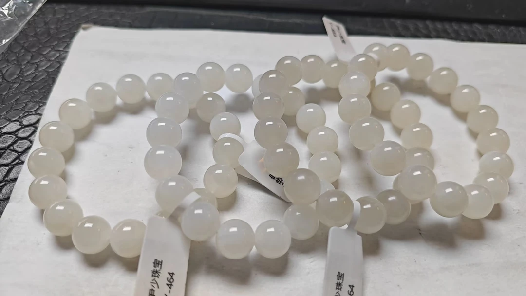 和田玉手串12mm左右以直播间颜色为准多样性发其一A-297