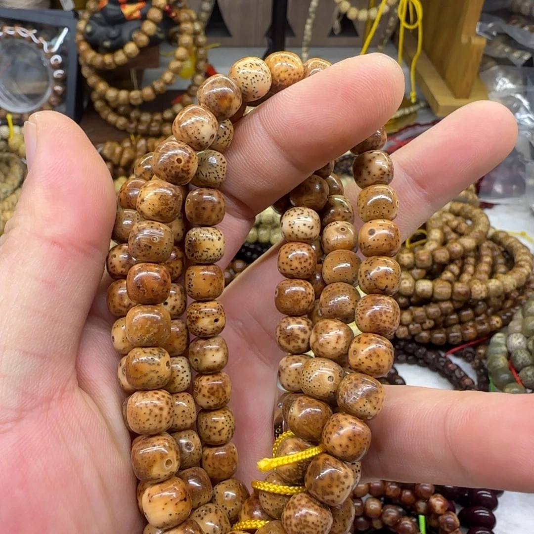 星月菩提吊坠9*8陈籽虎皮玉化面脖挂