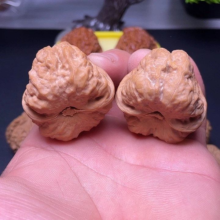 用***7文玩核桃把件000018