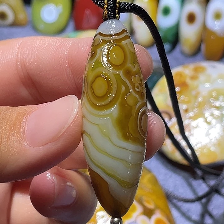 未镶嵌玛瑙/玉髓珠宝奇石