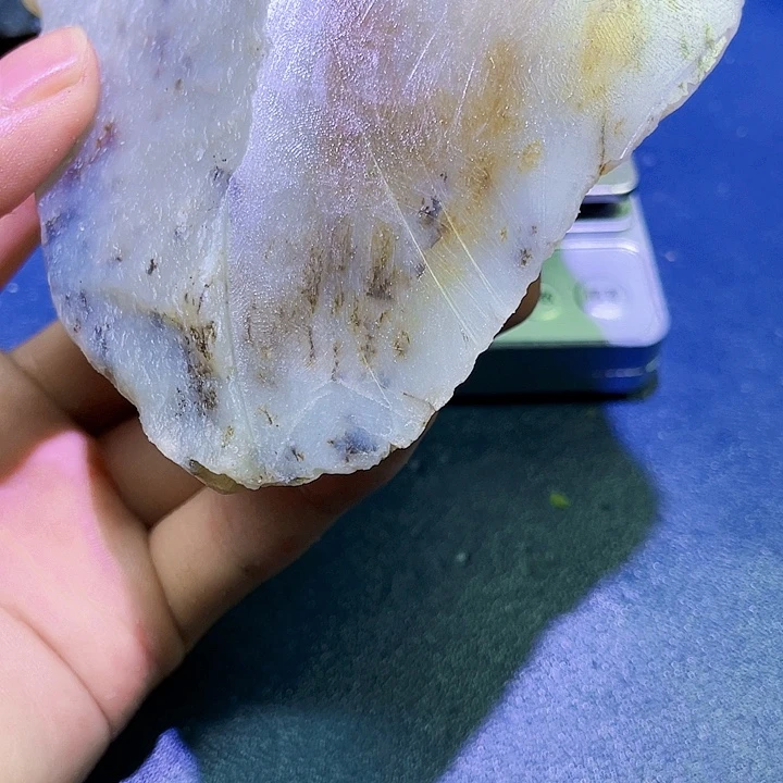 恒***友未镶嵌和田玉（糖玉）珠宝半成品