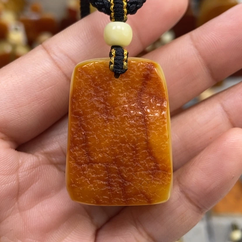 【闪购商品】琥珀颈饰未镶嵌